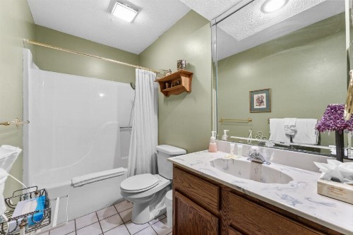 Bluffs Oasis Condo - image 6