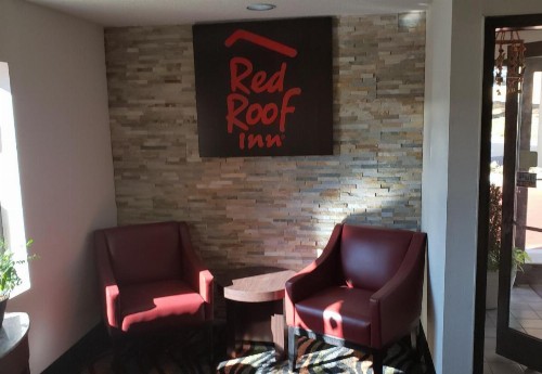 Red Roof Inn Branson - image 25