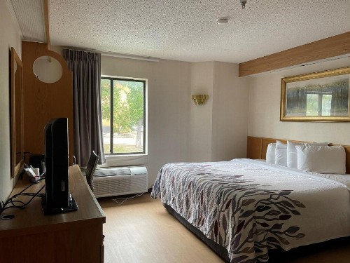 Red Roof Inn Branson - image 32
