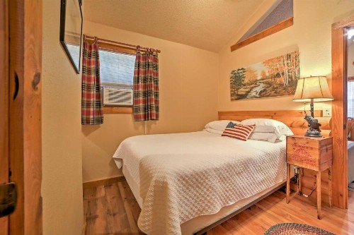 Rustic Branson Cabin with Porch -Near Table Rock Lake - image 1
