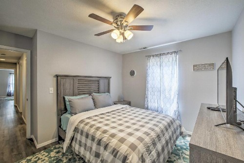Clean and Cozy Family Condo in the Heart of Branson! - image 4