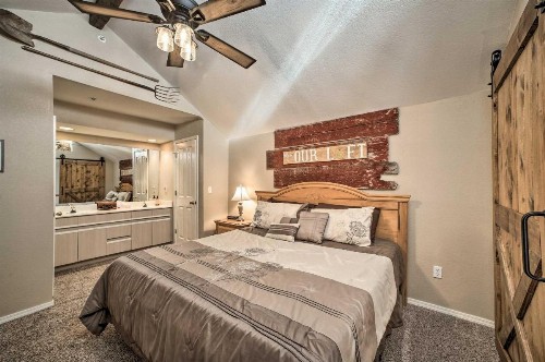 Lakefront Getaway - Proximity to Marina and Fishing! - image 10