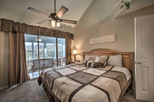 Lakefront Getaway - Proximity to Marina and Fishing! - image 7