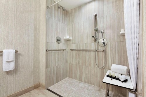 Embassy Suites by Hilton Brea - North Orange County - image 26