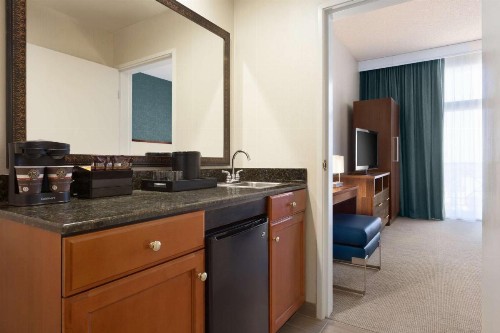 Embassy Suites by Hilton Brea - North Orange County - image 41