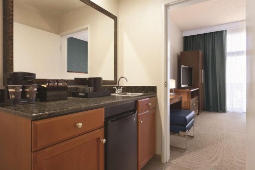 Embassy Suites by Hilton Brea - North Orange County - image 48