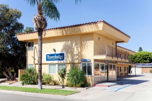 Travelodge by Wyndham Brea - image 6