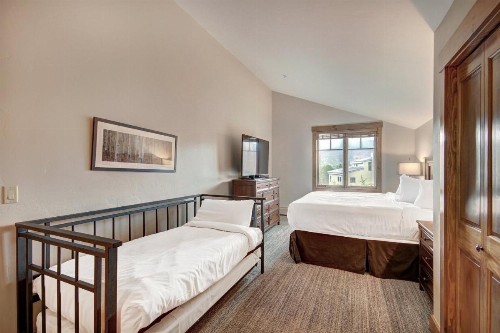 Mountain Thunder Lodge - image 32