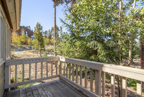 Four-Bedroom Pineview Haus - image 10