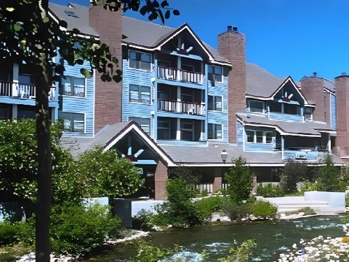 River Mountain Lodge - image 1