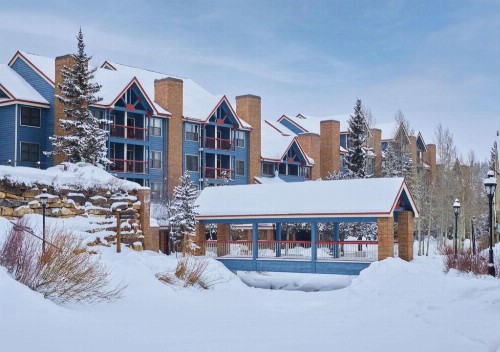 River Mountain Lodge - image 14