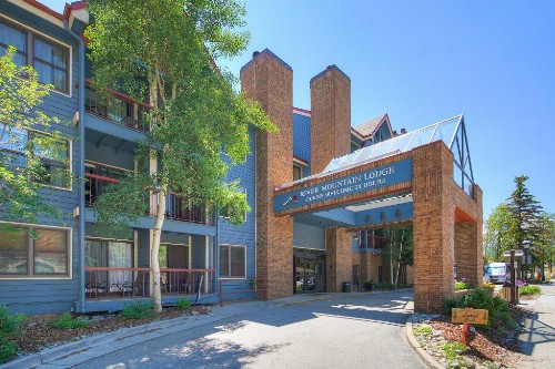River Mountain Lodge - image 17