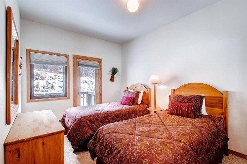 Mountaineer #M-1 - Ski-In/Ski-Out - Private Outdoor Hot Tub - image 7