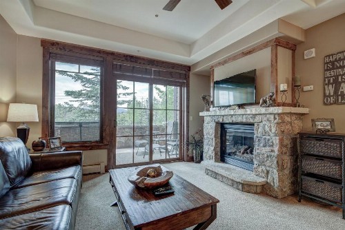 Crystal Peak Lodge By Vail Resorts - image 2