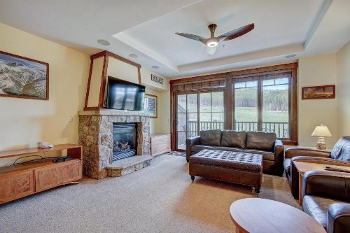Crystal Peak Lodge By Vail Resorts - image 3