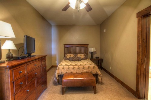 Crystal Peak Lodge By Vail Resorts - image 33