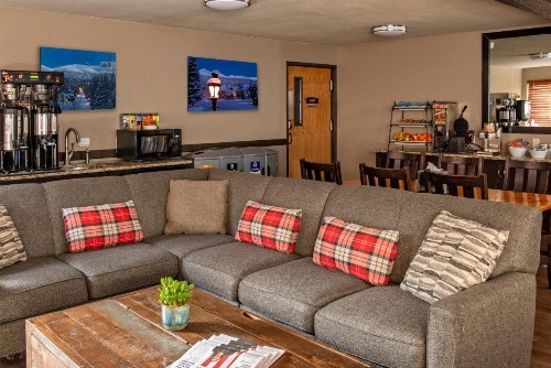 Breck Inn - image 13