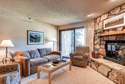 Two-Bedroom Atrium Condo 106 - image 10