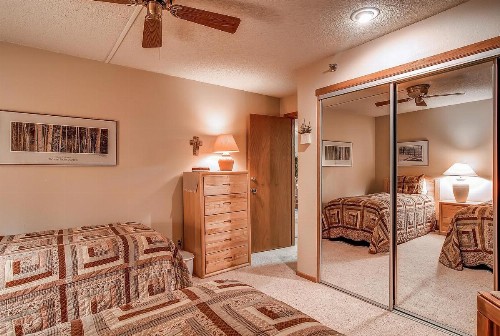 Two-Bedroom Atrium Condo 106 - image 8