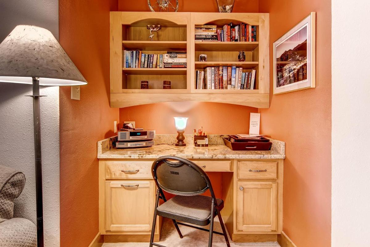 Ski Hill Condo - image 7