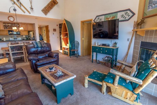 Lake Forest 303E - image 11