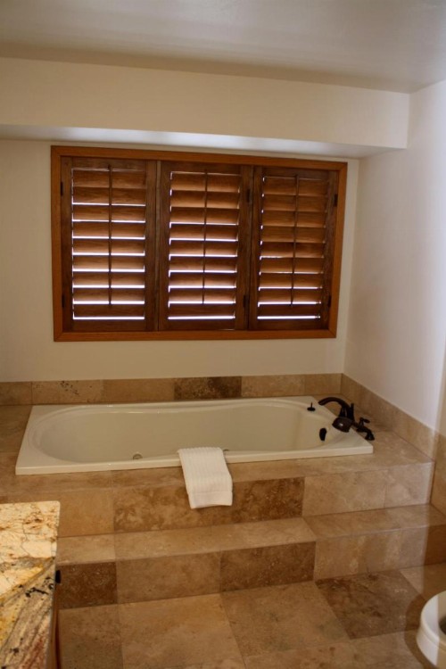 Woods Manor #302-A - Close to Main Street - Access to Indoor Hot Tub and Shuttle - image 14