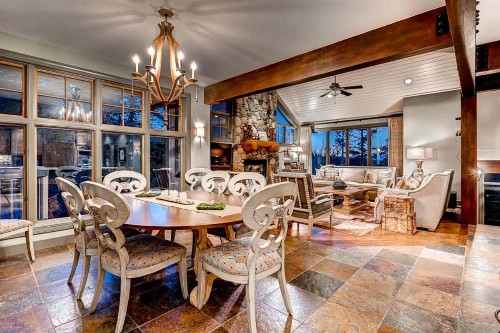 Boulder Ridge Haus - image 10