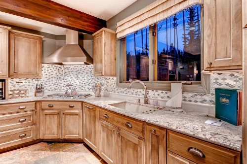 Boulder Ridge Haus - image 16