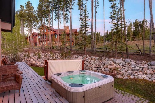 Boulder Ridge Haus - image 27