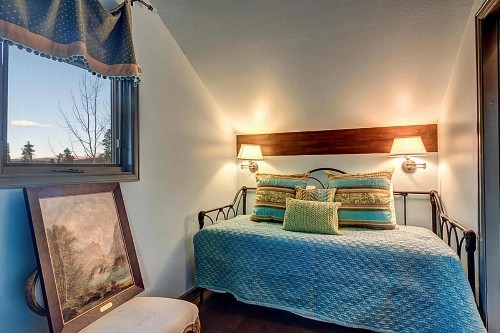 Boulder Ridge Haus - image 30