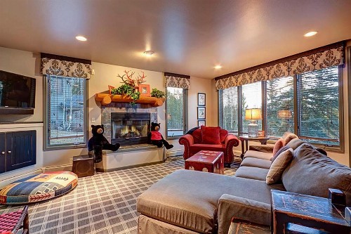 Boulder Ridge Haus - image 41