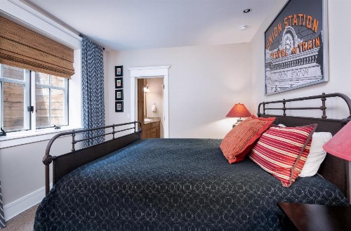 Plum Cottage - image 25