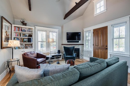 Plum Cottage - image 9