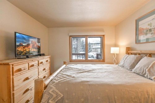 Tyra Chalet 127 - image 20