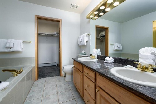 Pines Townhomes 113 - image 16