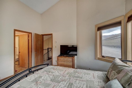 Atrium 304 - image 13