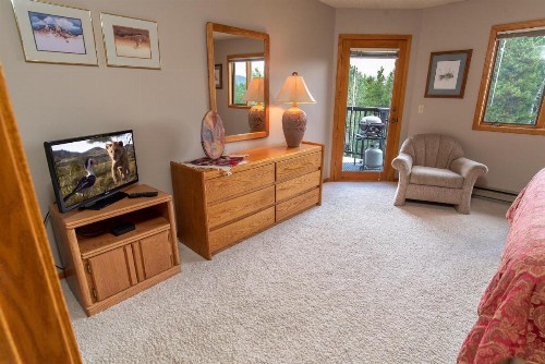 Woods Manor 301A - image 4