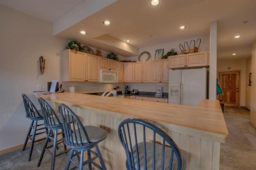 The Cozy Corral - Private Hot Tub & Walk to Town - image 3