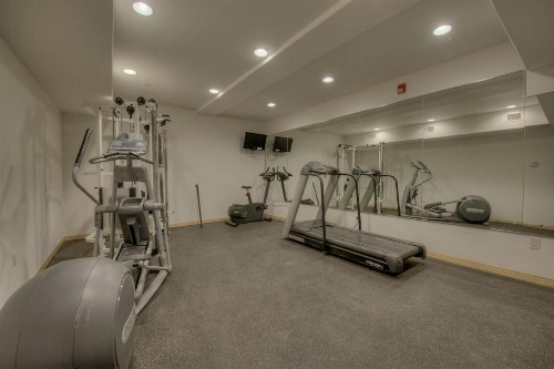 The Cozy Corral - Private Hot Tub & Walk to Town - image 7