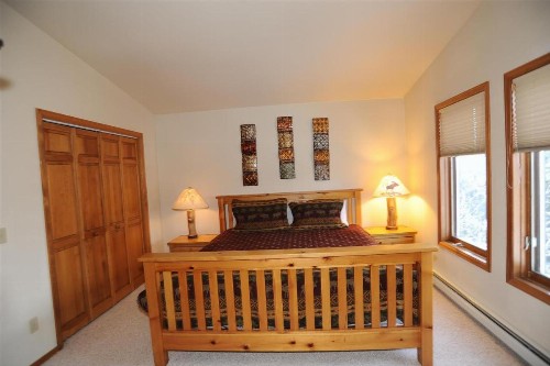 72 Clubhouse - image 11