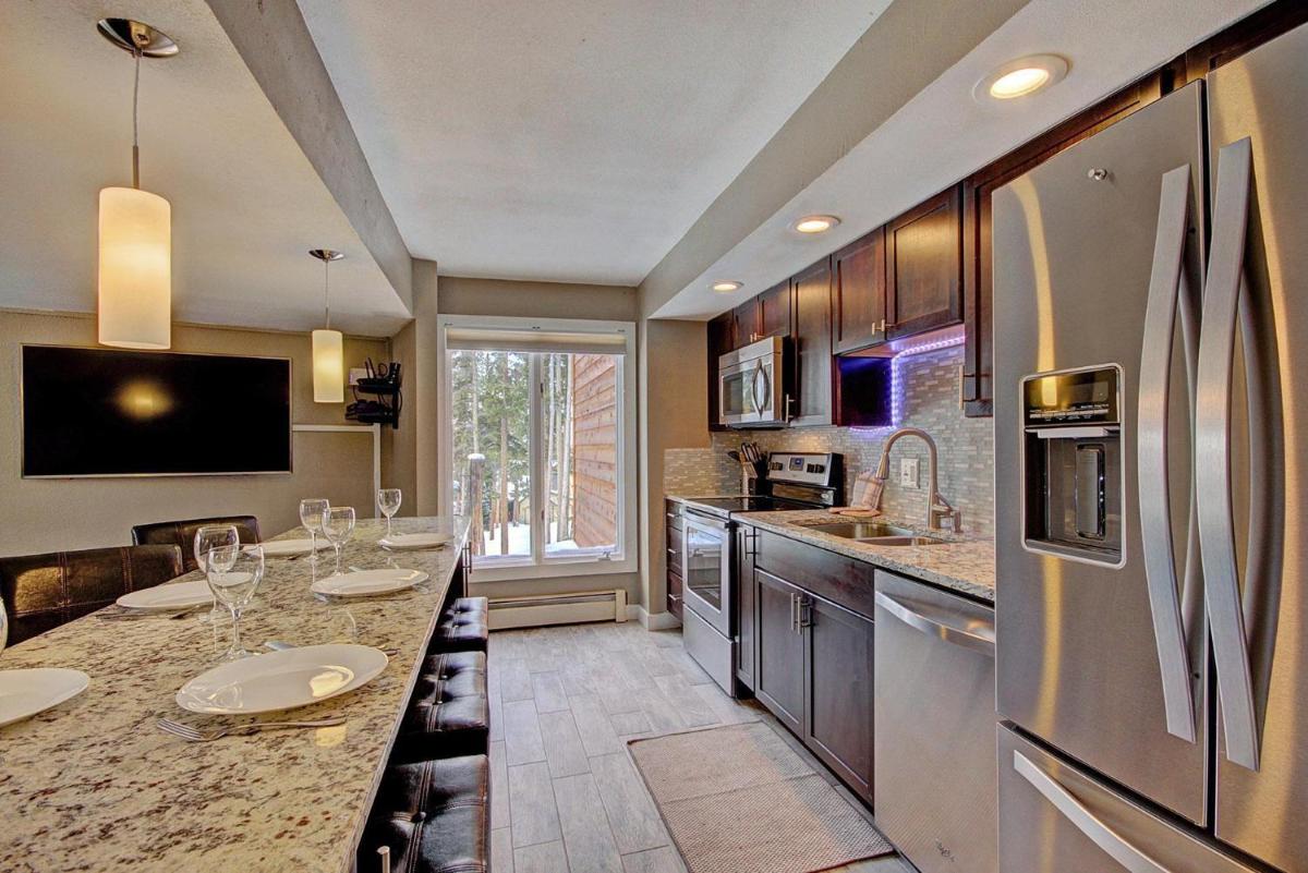 Peak 8 Village E35 Condo - image 3
