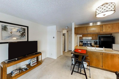Grandview Condo - image 10
