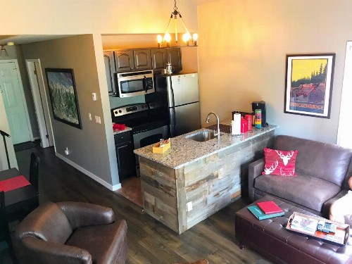 Breck Creekside at Wildwood Suites - image 11