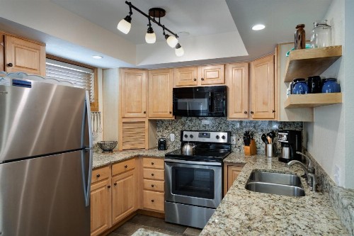 Pine Creek L Townhome - image 16