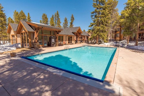 Pine Creek L Townhome - image 3