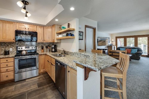 Pine Creek L Townhome - image 6