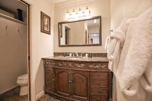 Park Place B304 - image 19