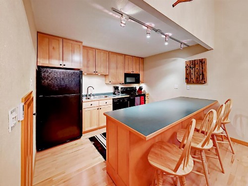800 Columbine Road Condo Unit B9 - image 6