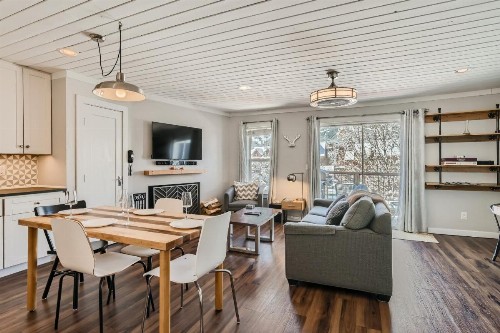 Alpine 303 Condo - image 1