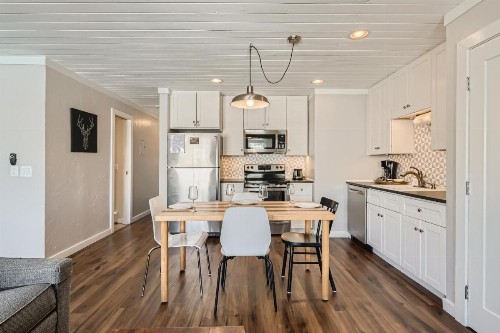 Alpine 303 Condo - image 15